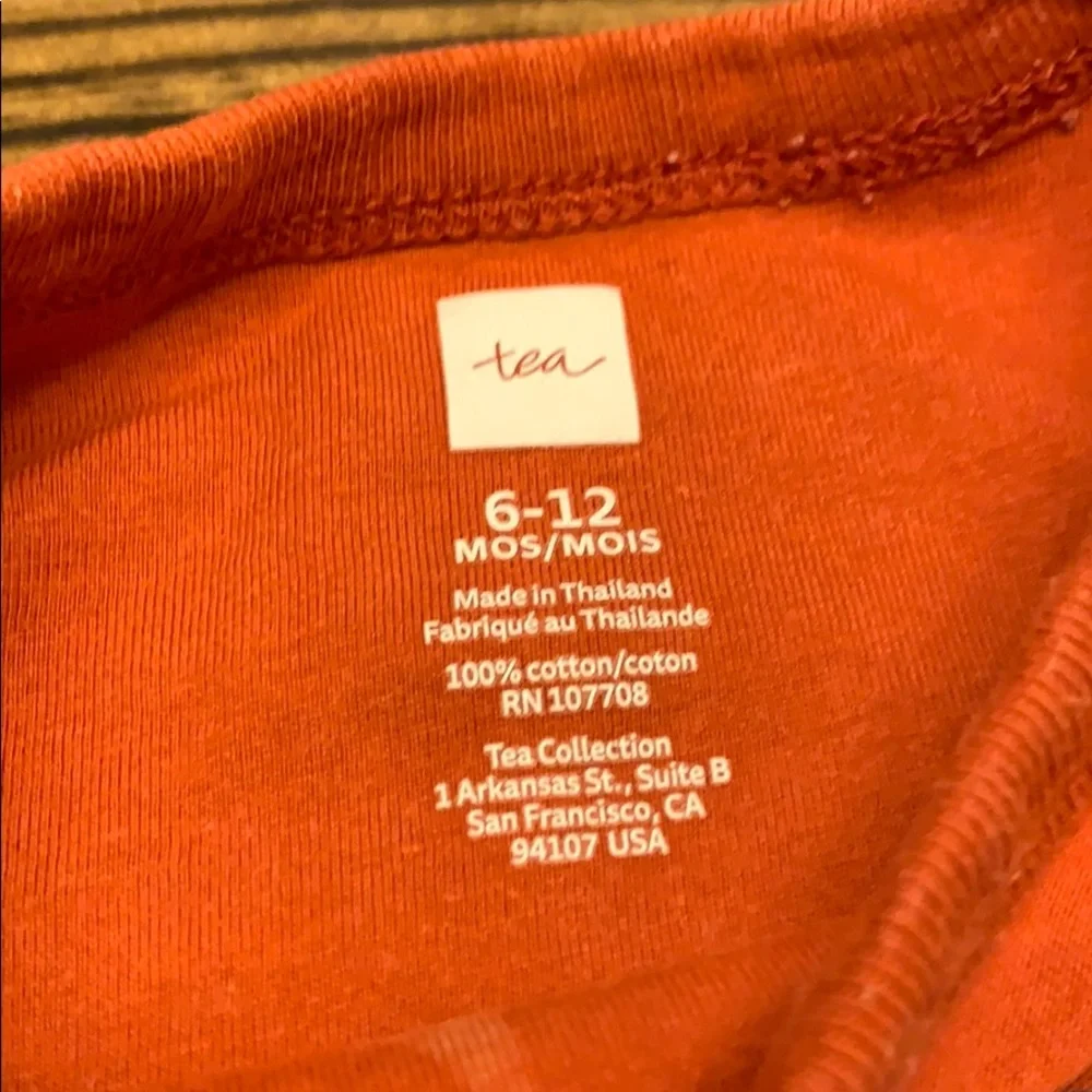 🐟 Tea Collection Fish Tee 🐟 - Picture 2 of 4